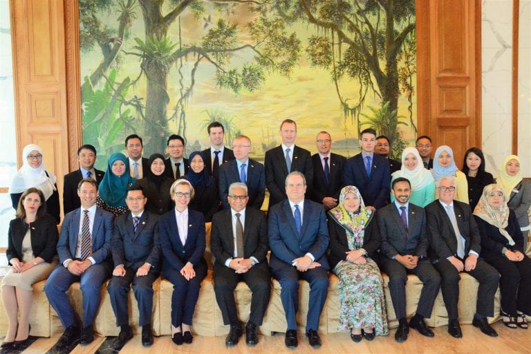 Read more about the article Autoriti Monetari Brunei Darussalam (ambd) Hosts British Trade Delegation