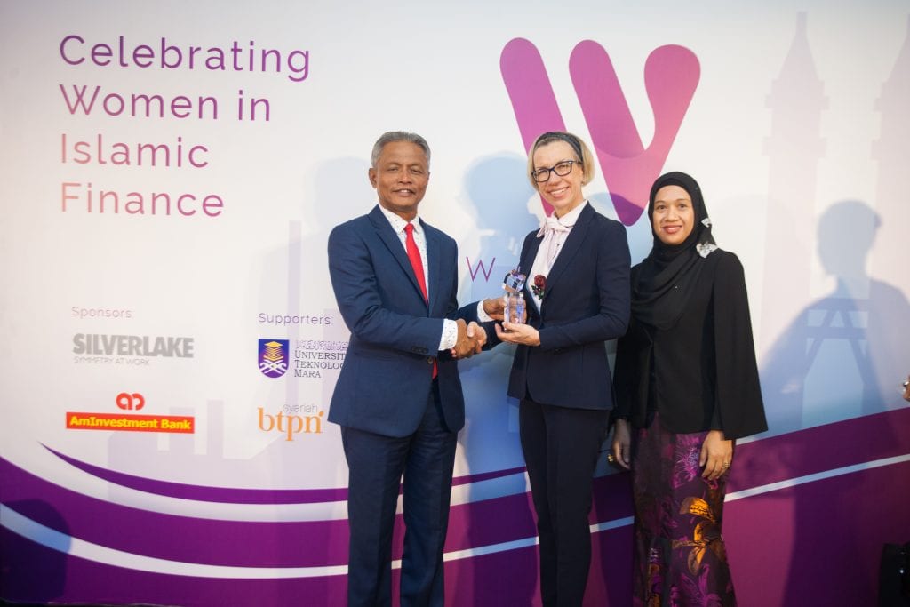 Read more about the article DDCAP Group Managing Director, Stella Cox CBE tops the WOMANÍ List for the second consecutive year as the most influential woman in Islamic Finance.